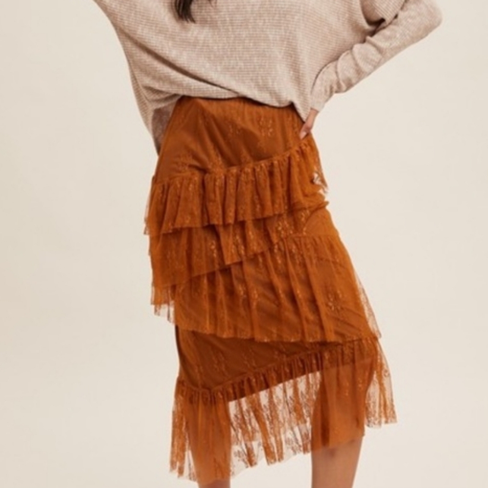 Hem & Thread Lace Tiered Skirt in Orange